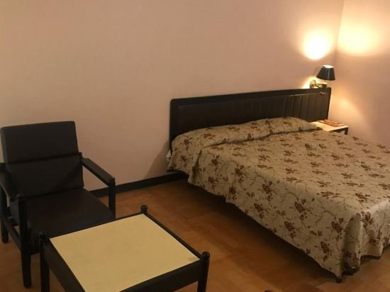 Фото Hotel Indraprastha