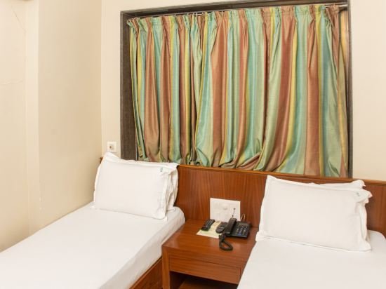 Фото Hotel Bombay International