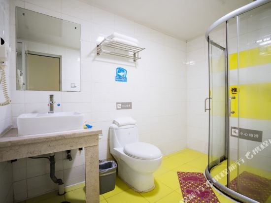 Фото 7 Days Inn Chongqing Liberation Monument Jiaochangkou Subway Station Branch