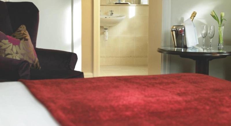 Фото Macdonald New Blossoms Hotel, Chester