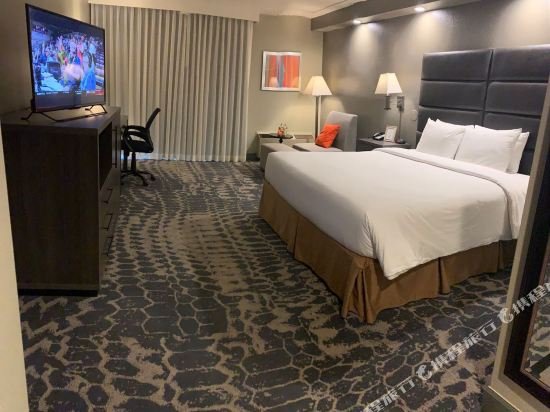 Фото GreenTree Inn & Suites Alhambra