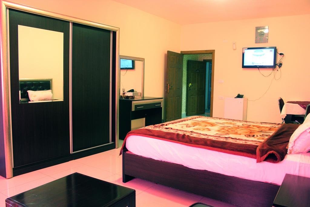 Фото Sara Crown Hotel