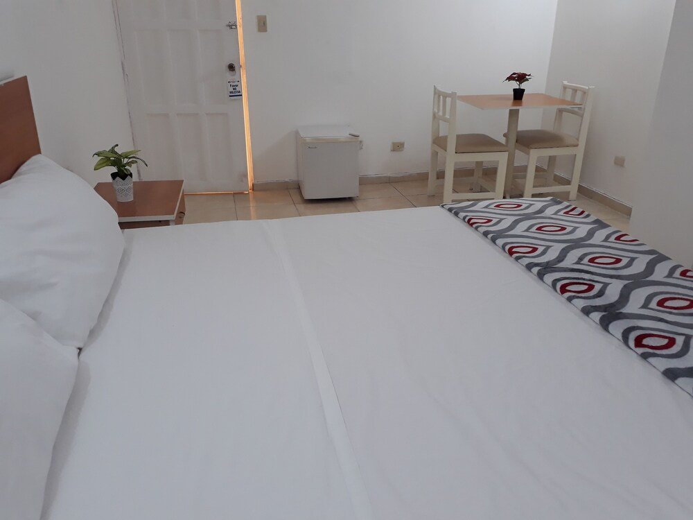 Фото Ruben's Hotel