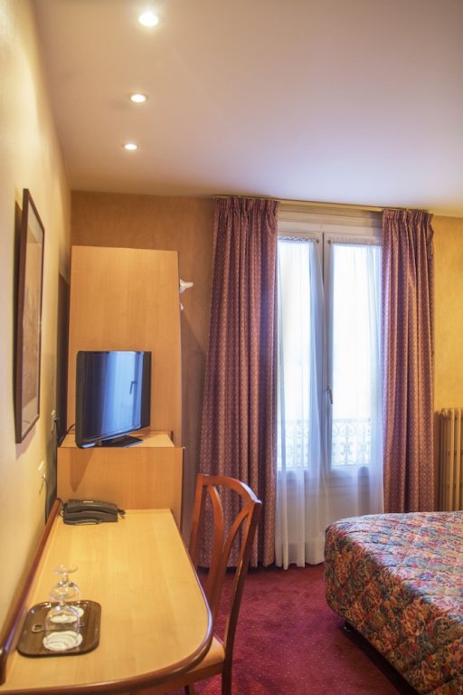 Фото Hôtel Terminus Montparnasse