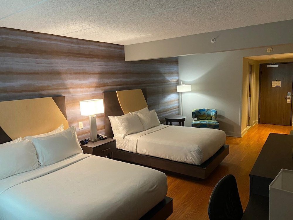 Фото Hotel Trilogy Albany Airport, Tapestry Collection by Hilton