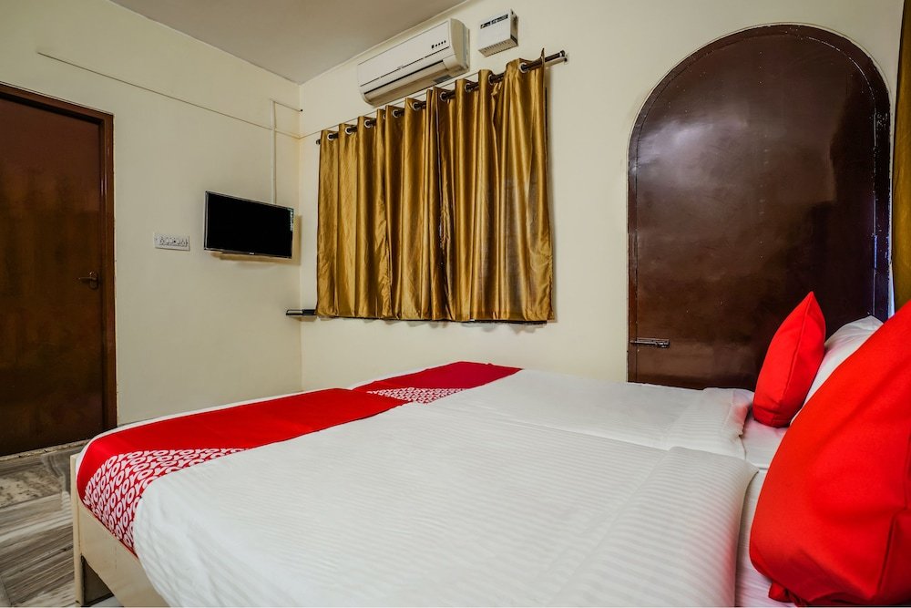 Фото Oyo 20025 SilverKey Banjara Hills