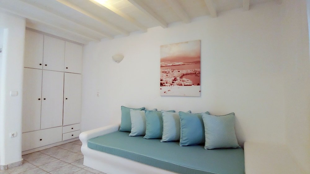 Фото Olive Mykonos Villas