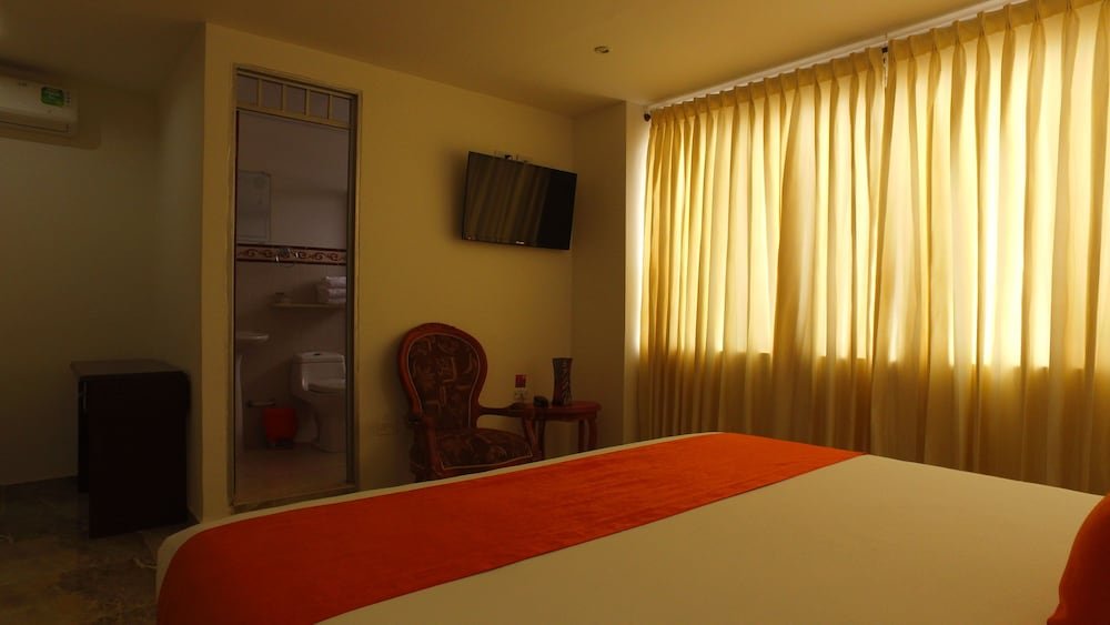 Фото Hotel Cafe Plaza