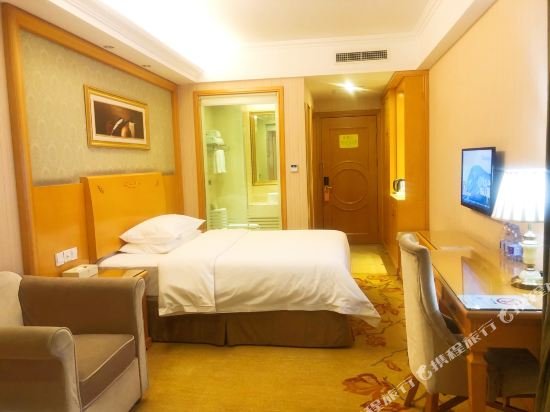 Фото Vienna Hotel