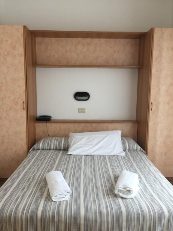 Фото Hotel Little