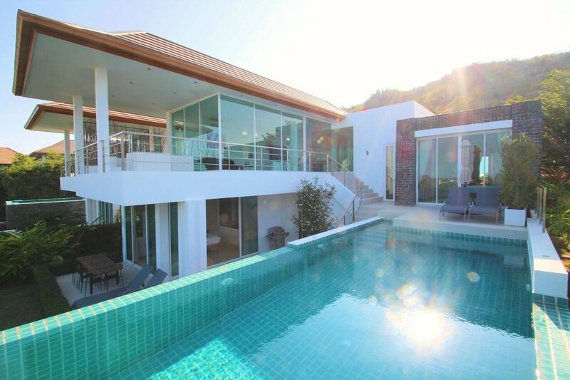 Гостиница Phu Montra Villa with Ocean View A4