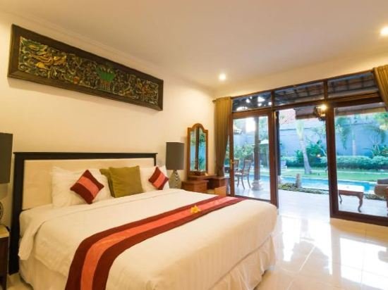 Фото Bali Royal Heritage Villas