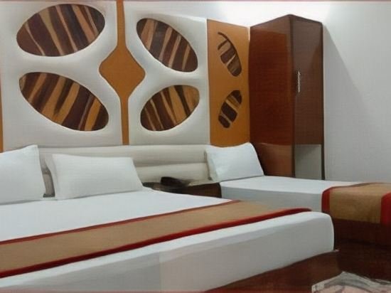 Фото Hotel Crystal Deluxe at New Delhi Railway Station