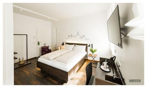 Фото SevenDays Hotel BoardingHouse