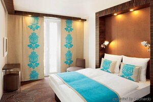 Гостиница Motel One Berlin - Tiergarten