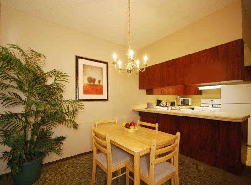 Фото Best Western Plus Rama Inn