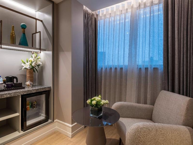 Фото Mercure Shanghai Global Harbour