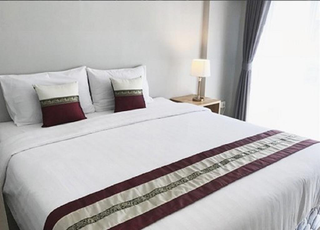 Фото Ratana Hotel