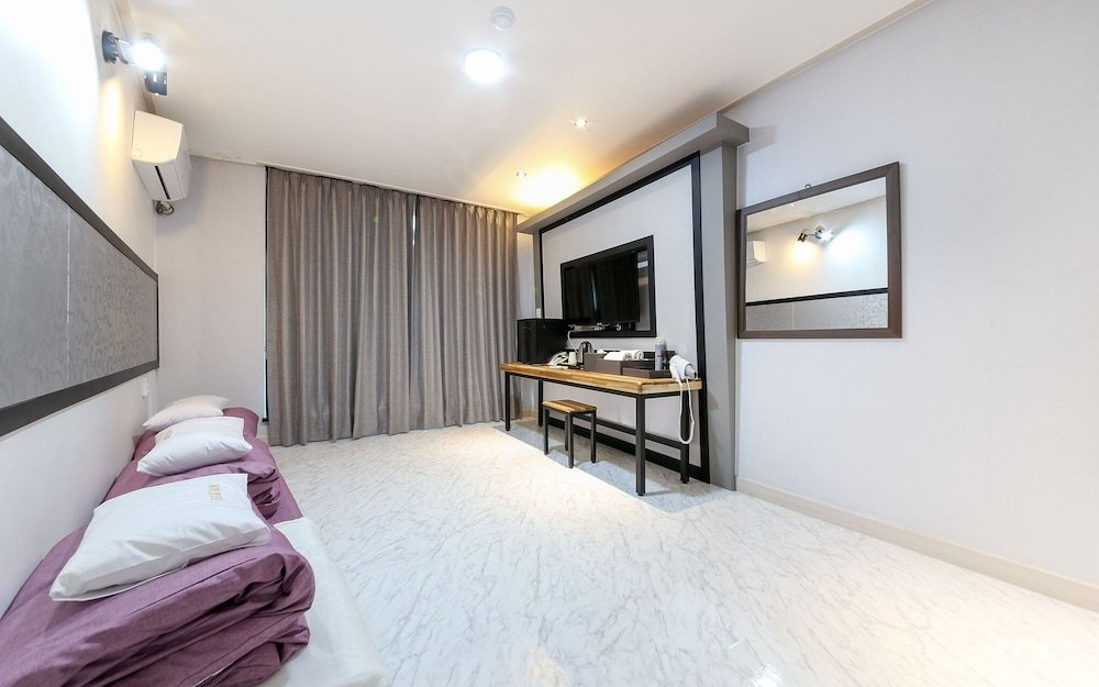 Фото Hotel Encore