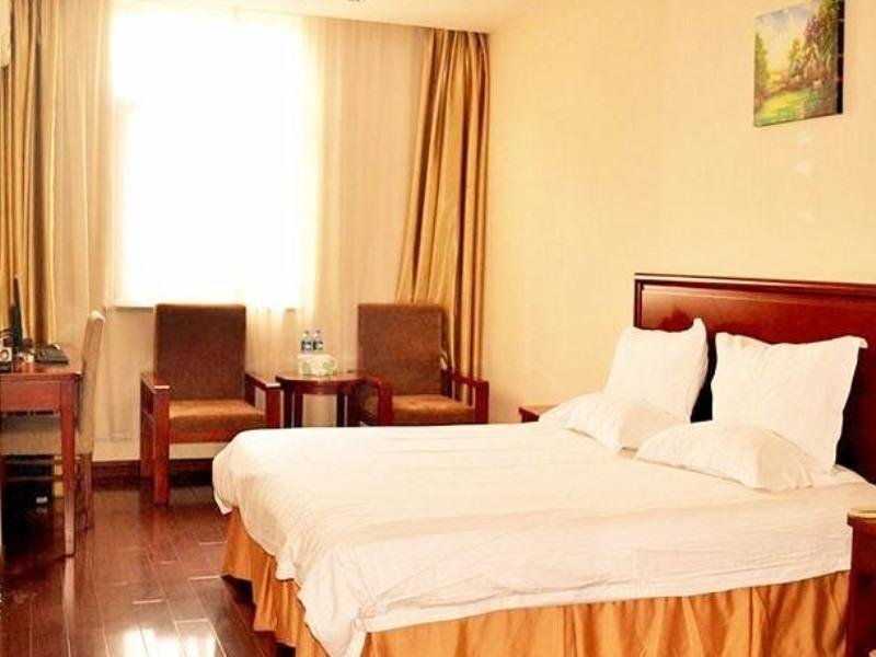 Фото GreenTree Inn Shandong Qingdao Jiaozhou Sanlihe Park Express Hotel