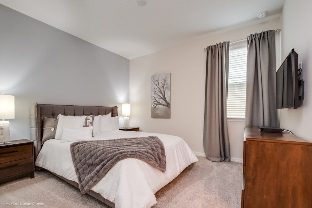 Фото 6 Bed 5 Ba Villa with Game Room, Pool & SPA