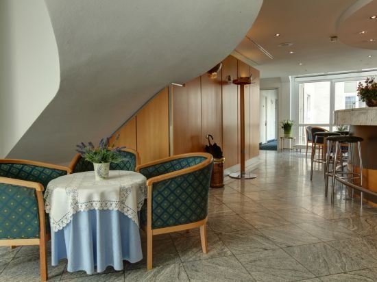 Фото Hotel am Schlosspark