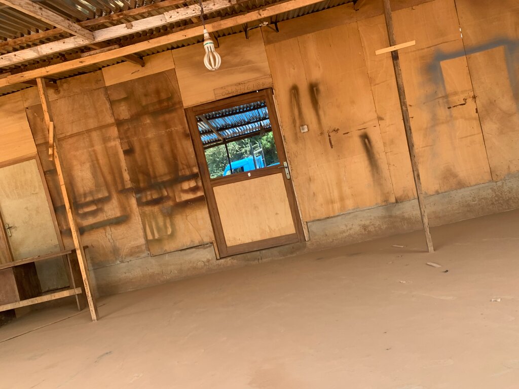 Bedroom furniture Isaac’s Shop, Earth, photo