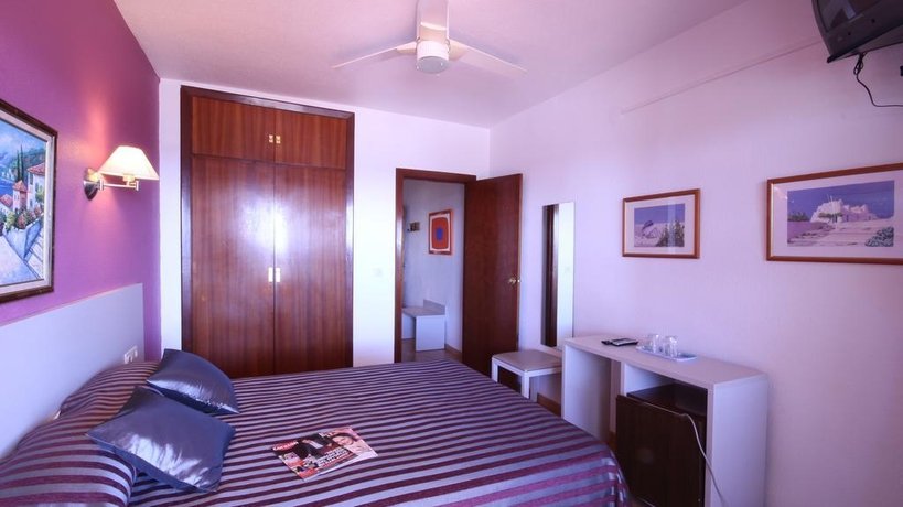Фото Hostal Velilla
