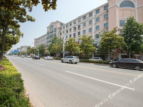 Гостиница GreenTree Inn YangZhou Weiyang Road в Янчжоу