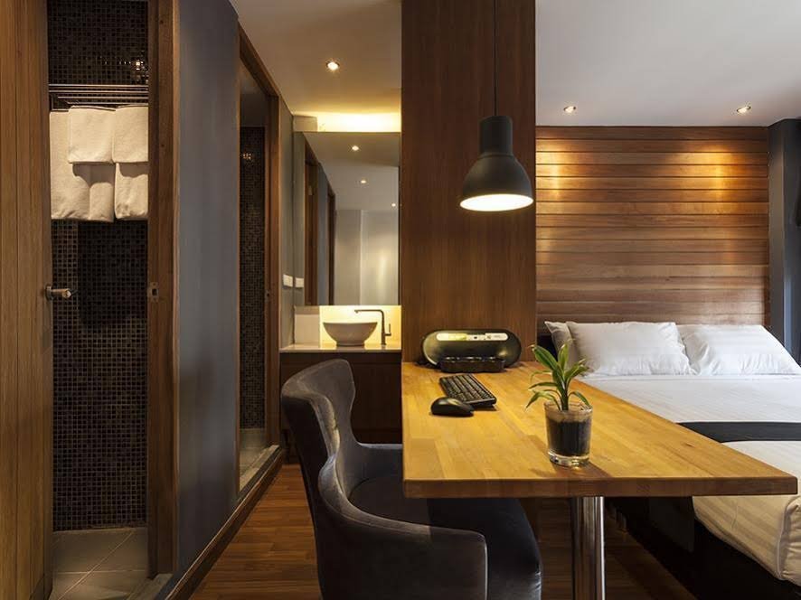 Фото 5ive Beach House Hotel