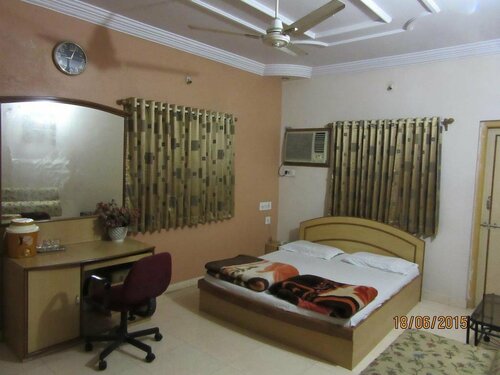 Гостиница Hotel Decent Somnath в Гуджарате