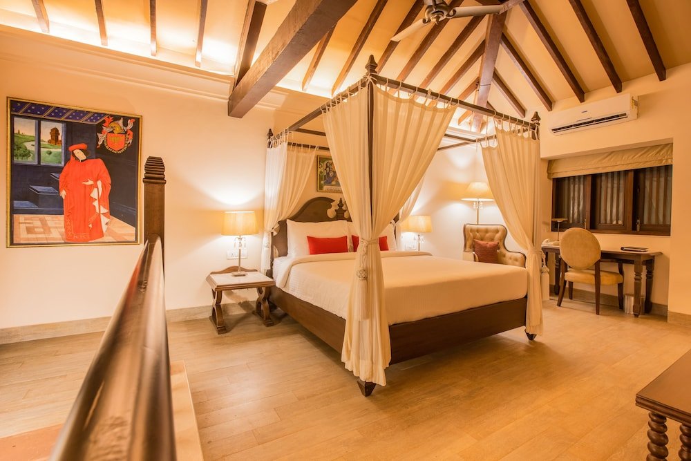 Фото Lemon Tree Amarante Beach Resort, Goa