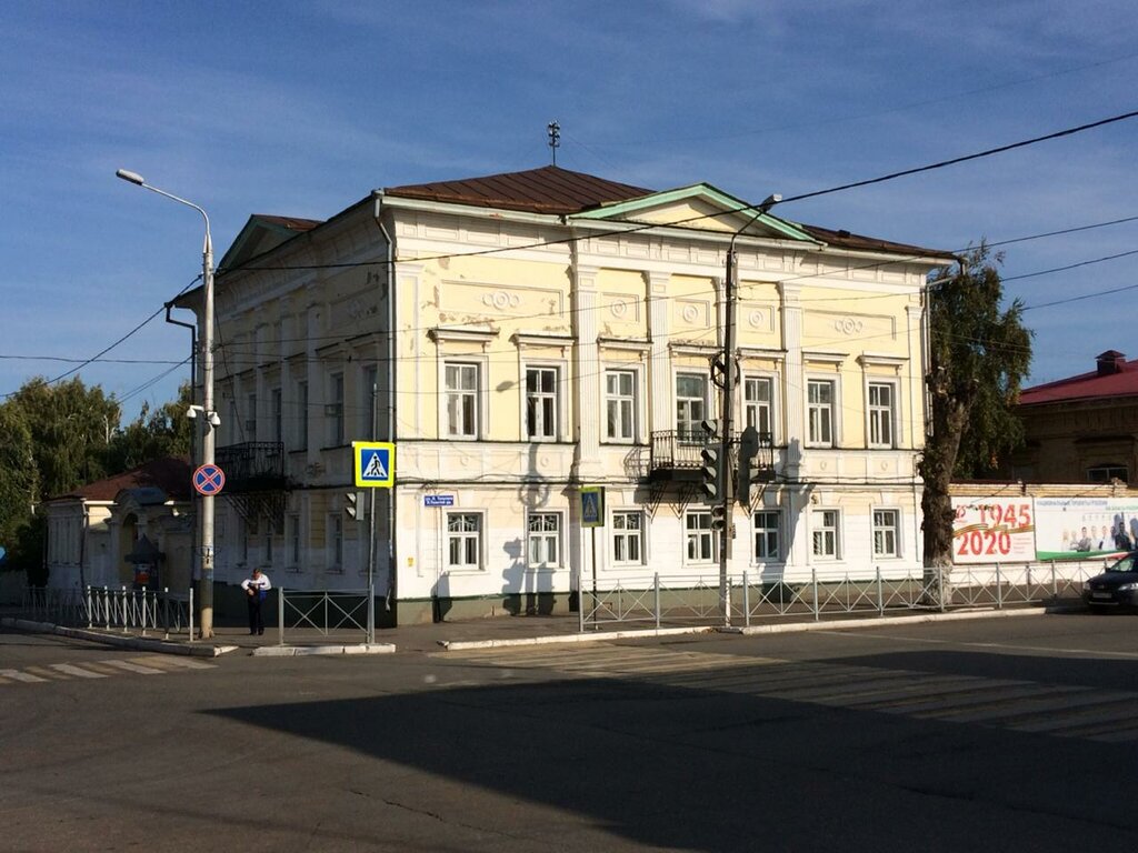 Landmark, attraction Комплекс зданий женской гимназии, первая треть XIX века, 1876-1883 годы, Chistopol, photo