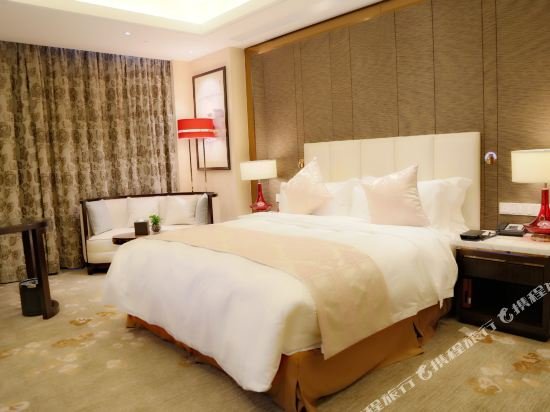Фото Yiwu ShangCheng Hotel