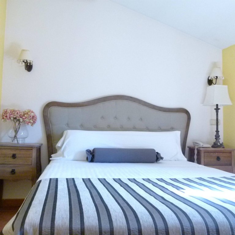 Фото Apartamentos Hospederia de los Reyes