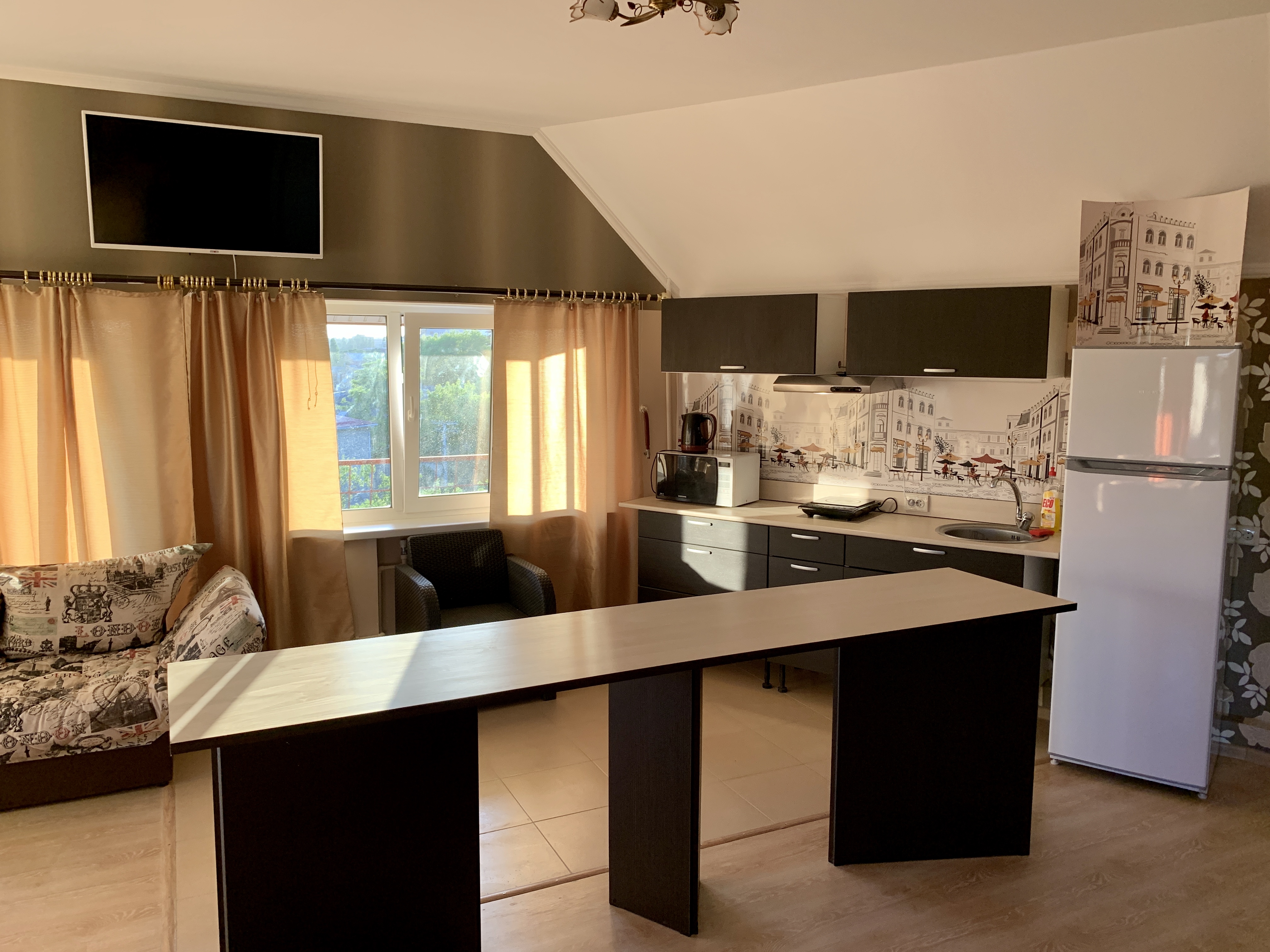 Фото отеля 2