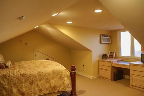 Фото High Ridge Manor