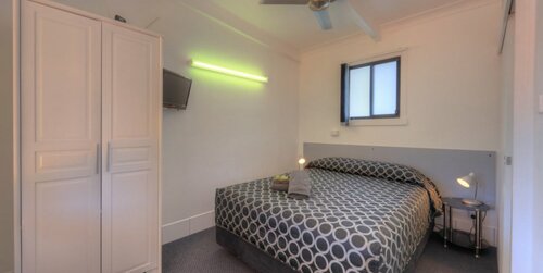 Гостиница Twin Swans Motel в Инверелле