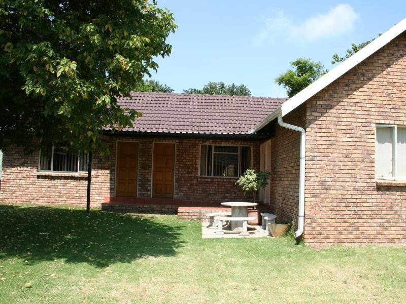 Фото Airport Lodge Guest House