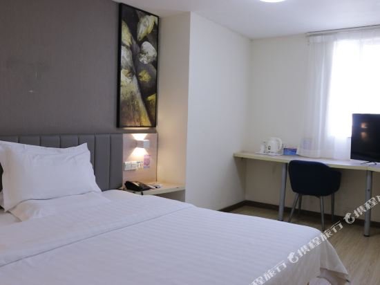 Фото 7 Days Inn Zhuhai Xiangzhou Department Store Branch