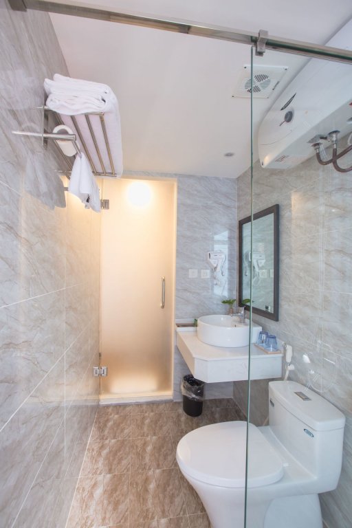 Фото Dinh Ami Hanoi Hotel