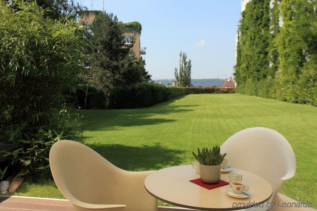 Фото Holiday Inn Prague