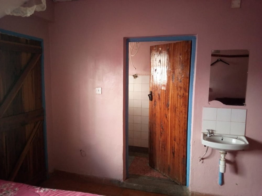 Фото Rhino Watch safari Lodge