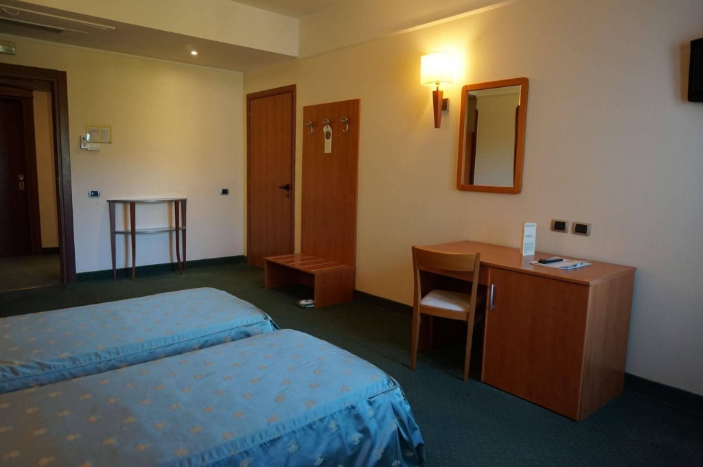 Фото Bel Sito Hotel Le Due Torri