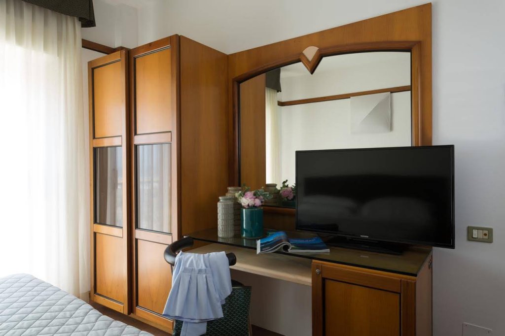 Фото Hotel Continental Rimini