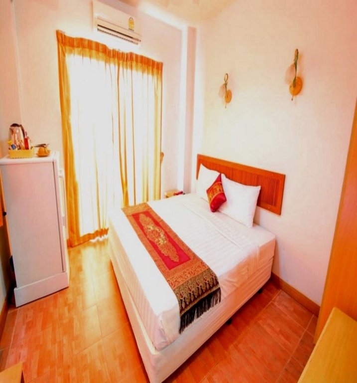 Фото Arya Inn Pattaya Beach Hotel