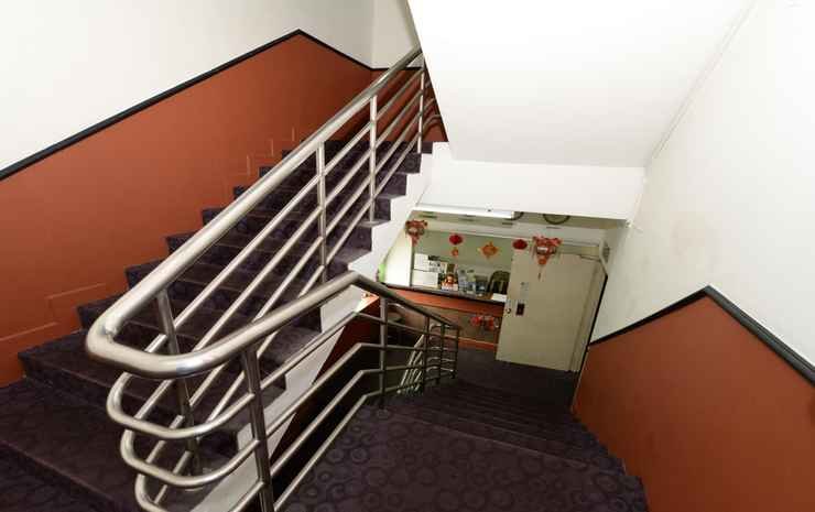 Фото Meriton Hotel