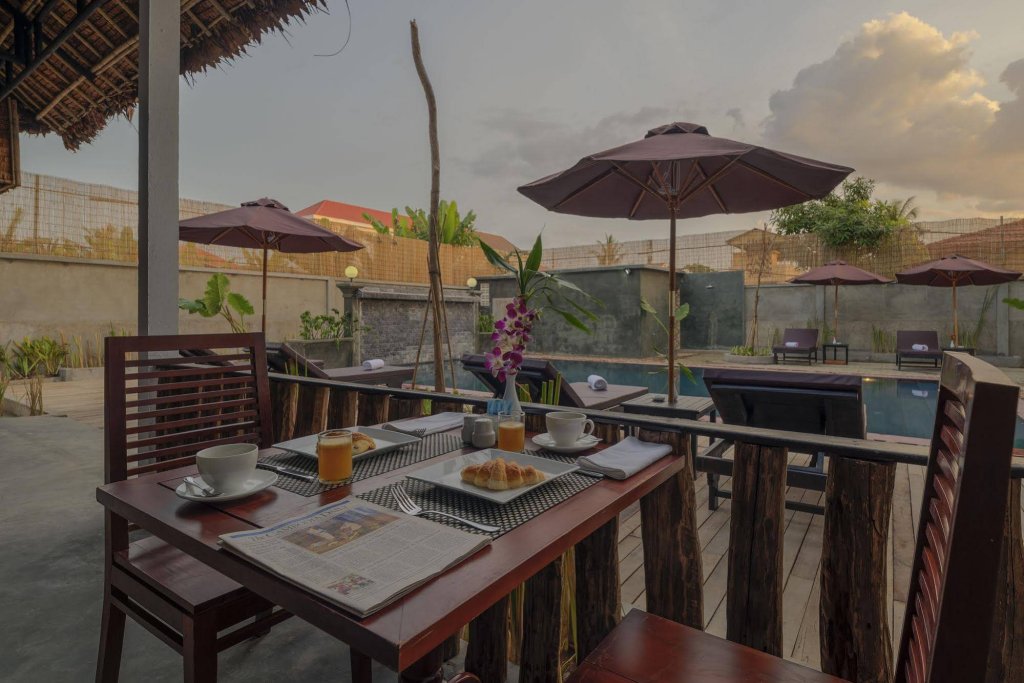 Фото Wheel Garden Residence