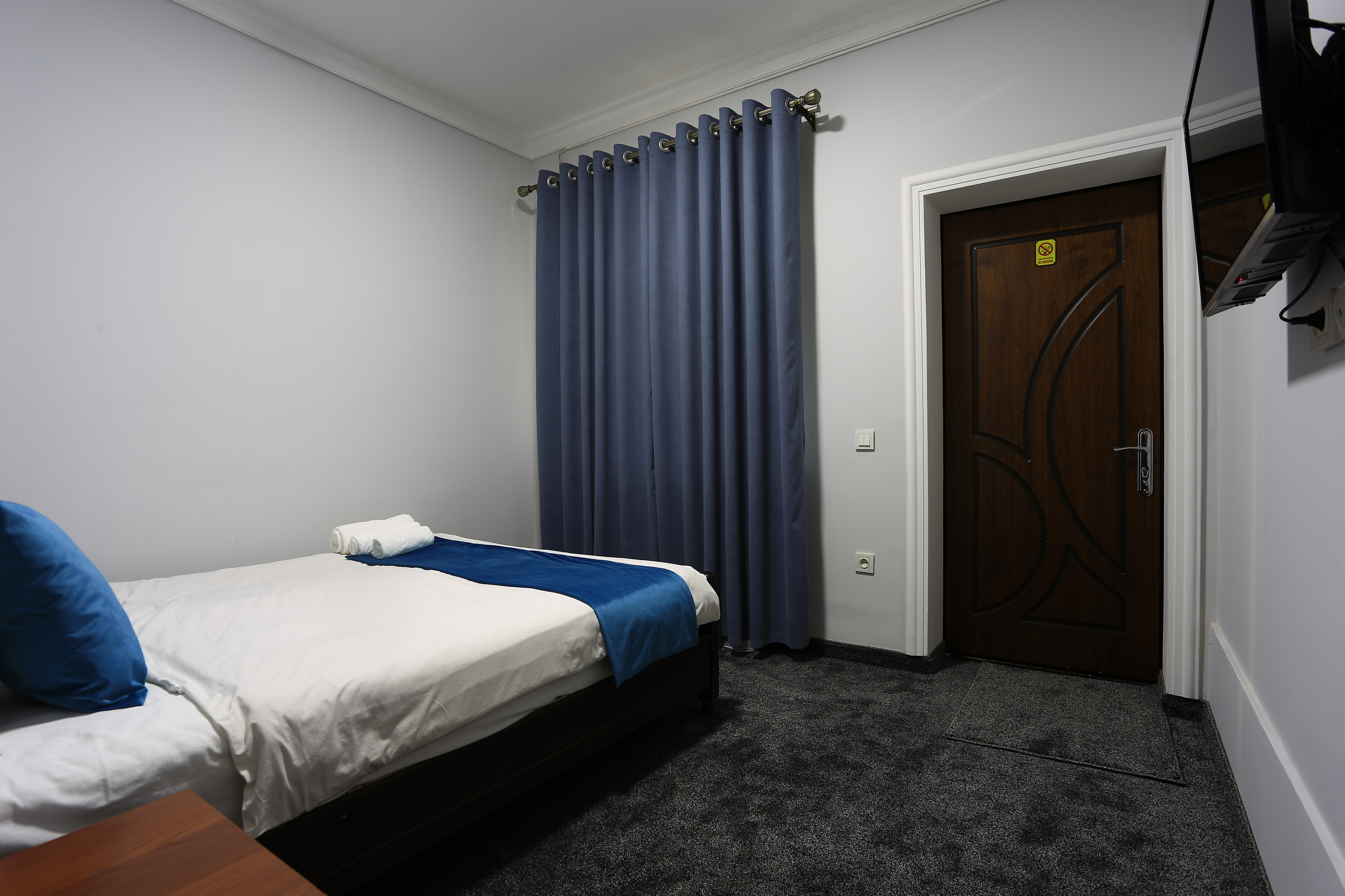 Фото Глобус Авеню