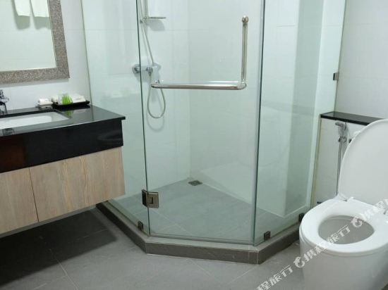 Фото Methavalai Residence